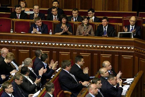 Ukraine Parliament approves new cabinet line-up - ảnh 1
